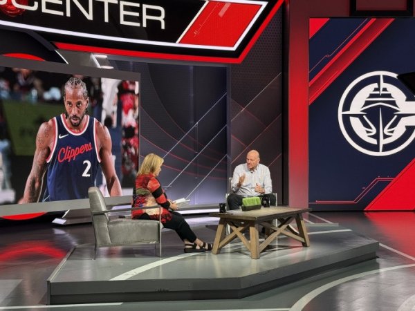 创界 聊聊涉嫌阴阳合同的事? 鲍尔默现身ESPN节目 接受知名记者采访